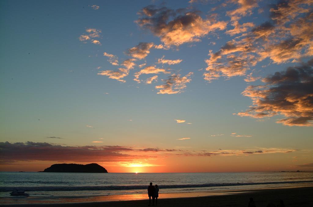 Hotel Mangaby Playa Hermosa  Exterior photo