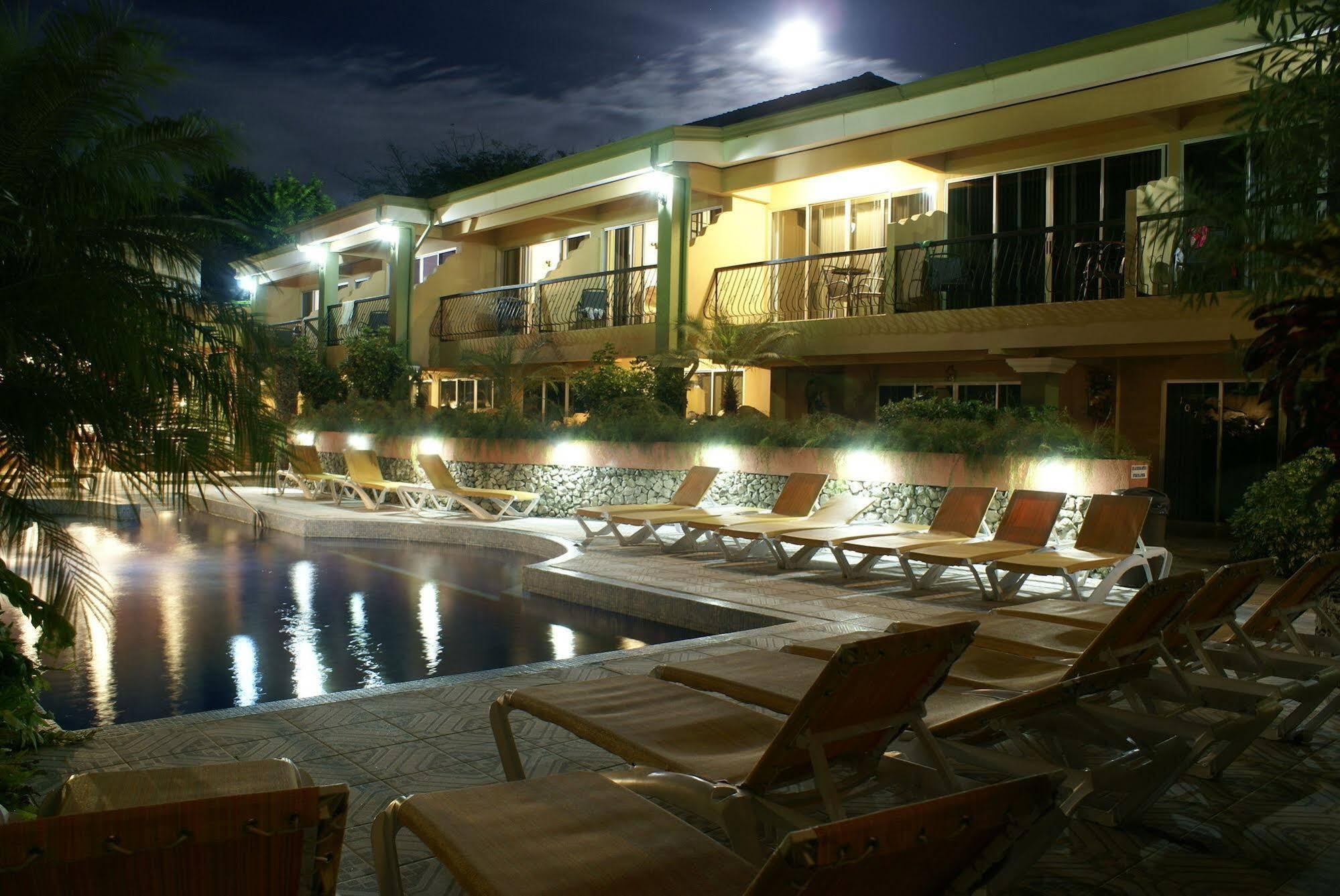 Hotel Mangaby Playa Hermosa  Exterior photo